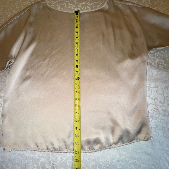 Vince Champagne Silk Pullover Blouse Tee - Picture 12 of 16